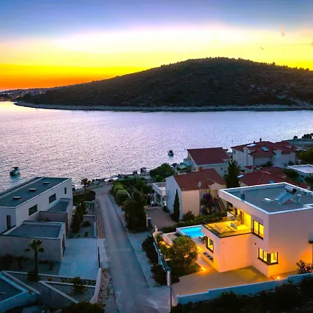Awesome In Holiday home *